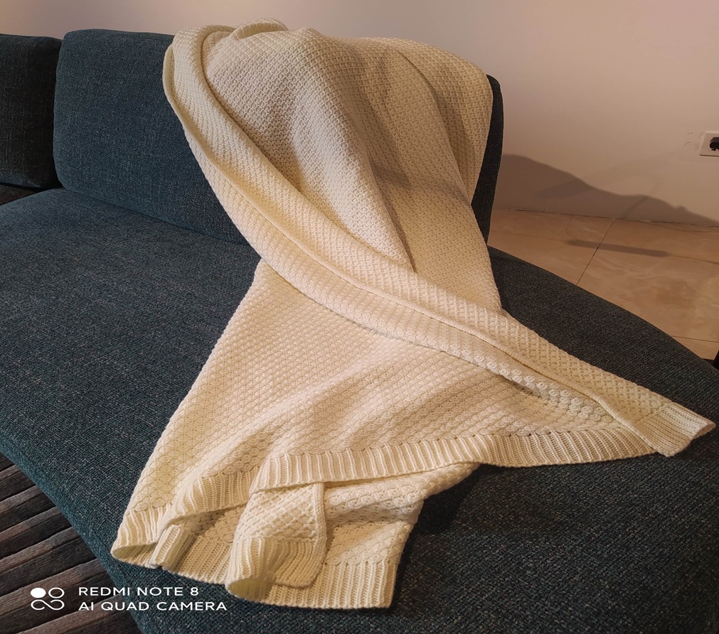 Bedding Scarf цагаан нэхмэл