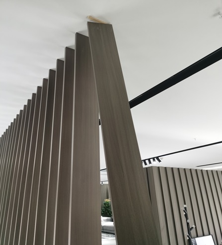 ALUMINUM SQUARE TUBE