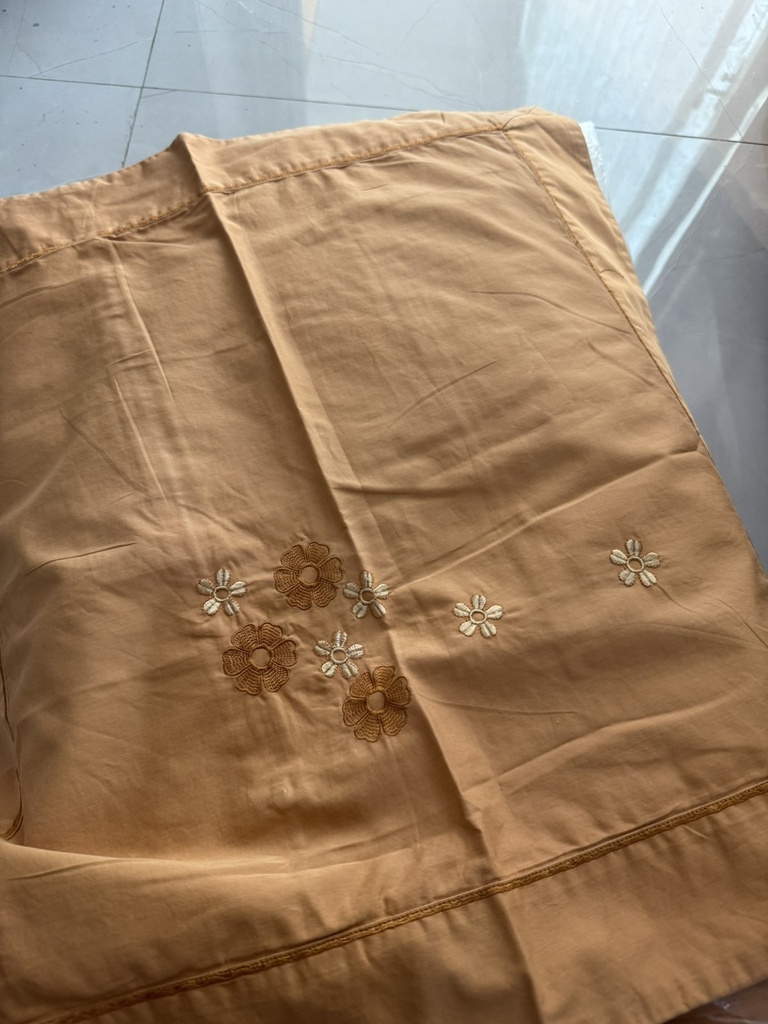 Bedding (180*200)  12хос 5 дэр бор даавуун цэцэг