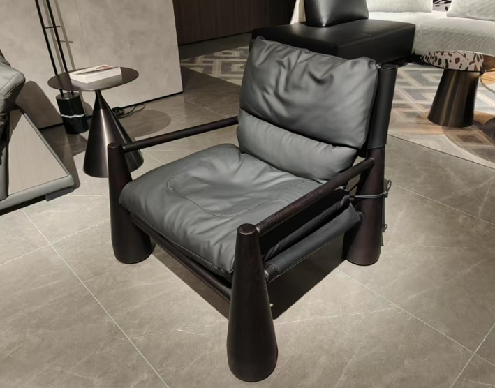 LEISURE CHAIR