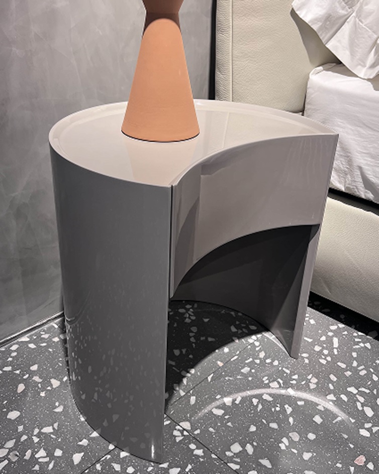 NIGHT STAND