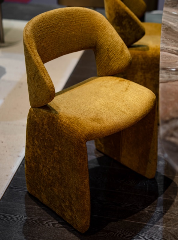 DINING CHAIR