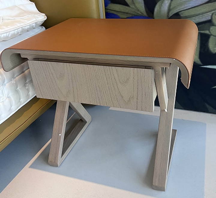 NIGHT STAND