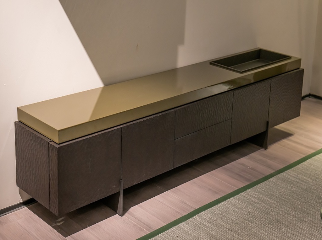TV UNIT