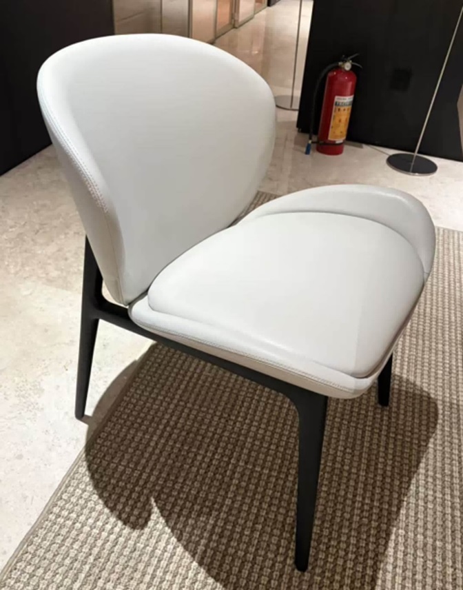 DINING CHAIR