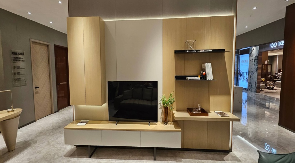 WALL UNIT